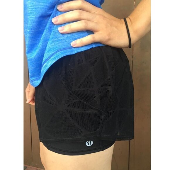 Lululemon City Sky Run by Short in black - Picture 6 of 12